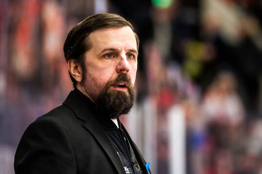 Kalmars tränare Viktor Tuurala