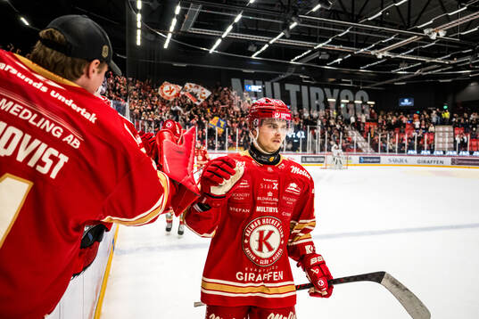 Kalmars Elliot Ekmark jublar