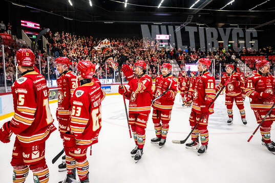 Kalmars spelare jublar