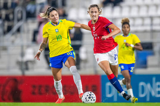 Gabriela Maria Zanotti Demoner of Brazil and Emma Stølen
