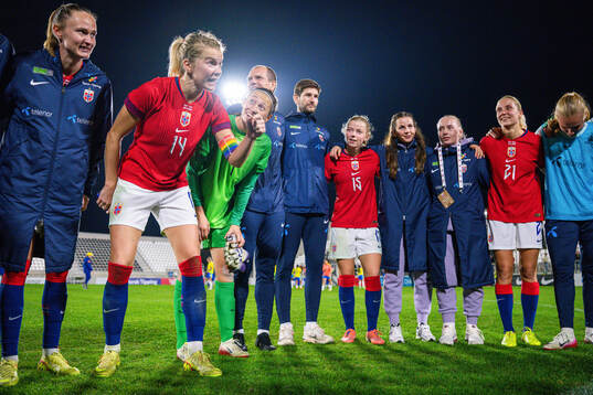 Caroline Graham Hansen, Ada Hegerberg, goalkeeper Cecilie