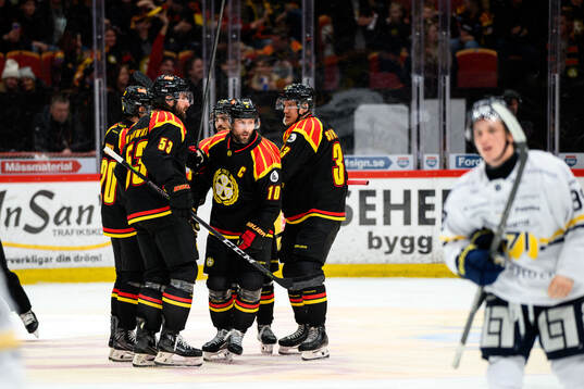 Brynäs Johan Larsson jublar
