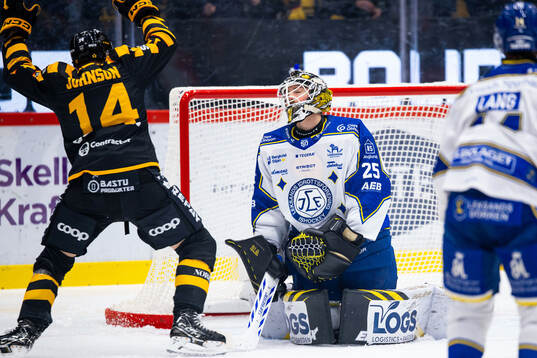 Leksands målvakt Robin Christoffersson släpper in