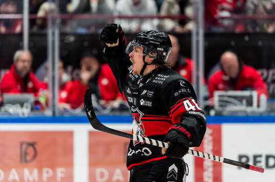 Malmö Redhawks Lauri Pajuniemi jublar