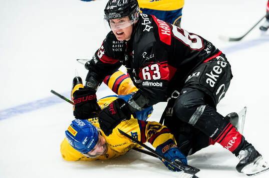 Djurgårdens Jacob Josefson och Malmö Redhawks Fredrik
