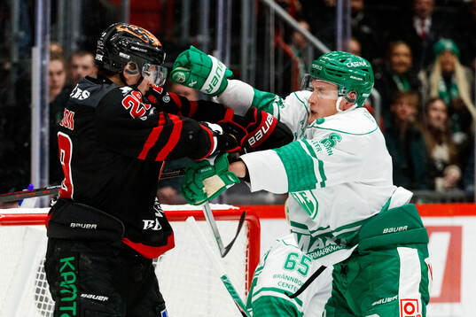 Örebros Milton Oscarson och Rögles Paul LaDue