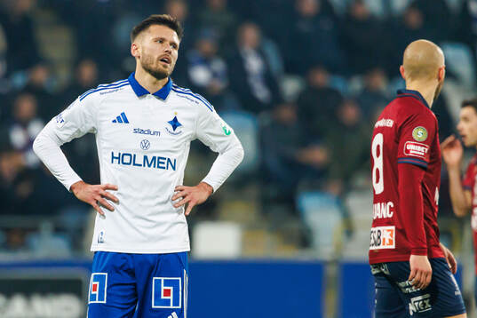 IFK Norrköpings Arnor Traustason deppar