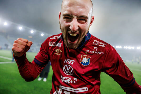 Örgrytes Amel Mujanic jublar