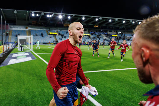 Örgrytes Amel Mujanic jublar