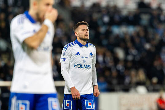 IFK Norrköpings Arnor Traustason deppar
