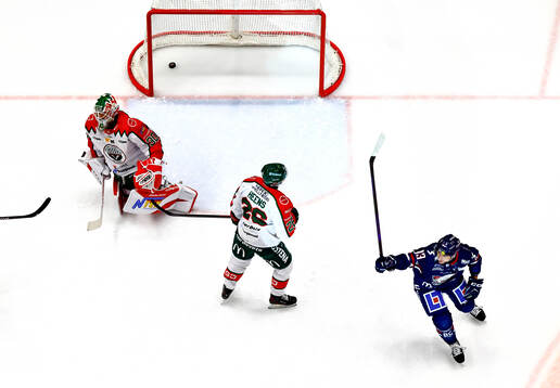 Linköpings Jakub Vrana jublar