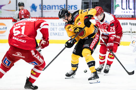 Luleås Markus Nurmi och Timrås Simon Forsmark