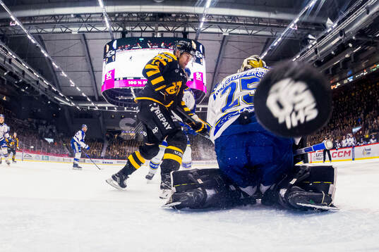 Leksands målvakt Robin Christoffersson släpper in
