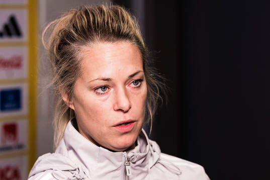 Assistant coach Johanna Almgren