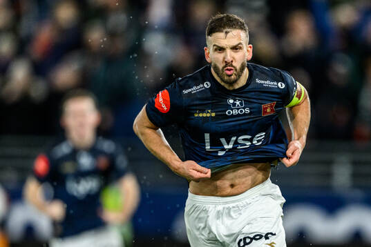 Zlatko Hovland Tripic of Viking celebrates