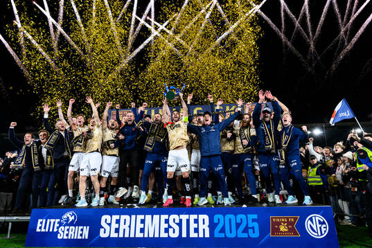 Bläddra bland fler bilder av Football, Eliteserien, Viking - Vålerenga