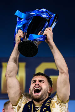 Gianni Ryan Stensness of Viking celebrate