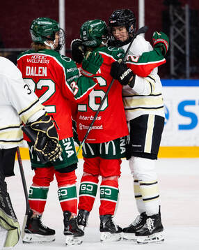 Frölundas Hanna Olsson kramar om SDEs Alva Johnsson