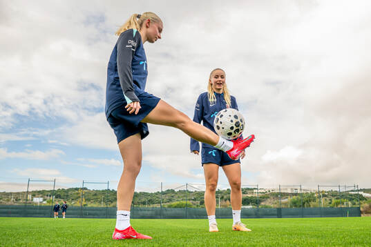 Emilie Joramo and Anna Langås Jøsendal of the Norwegian