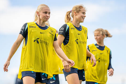 Emilie Joramo and Julie Blakstad of the Norwegian women's