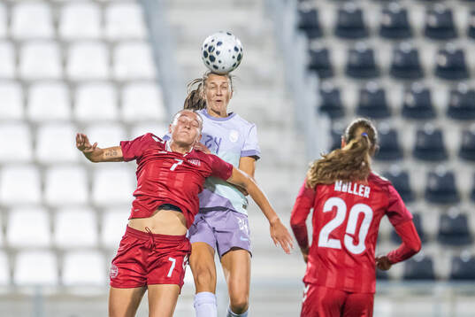Cecilie Fløe of Denmark and Emma Stølen Godø of Norway