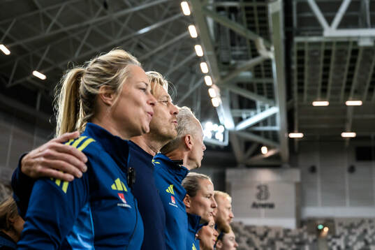 Assistant coach Johanna Almgren and Head coach Tony