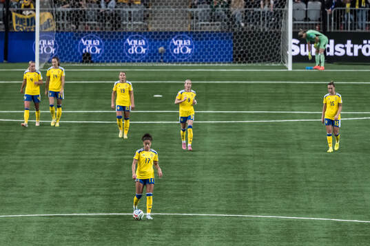 Felicia Schröder of Sweden looks dejected