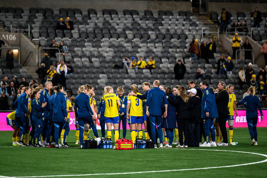 Linda Sembrant and head coach Tony Gustavsson of Sweden