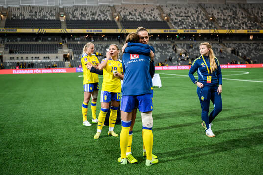 Nathalie Björn and Fridolina Rolfö of Sweden