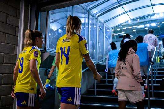 Johanna Rytting Kaneryd and Nathalie Björn of Sweden enter
