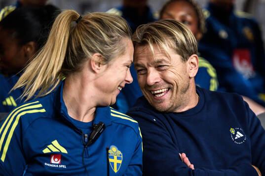 Assistant coach Johanna Almgren and head coach Tony