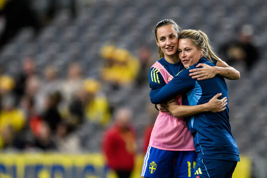Nathalie Björn and Assistant coach Johanna Almgren of