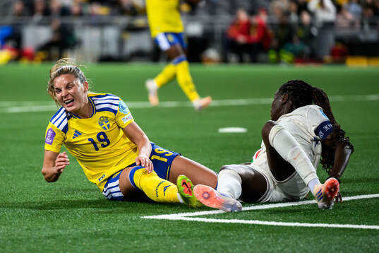 Johanna Rytting Kaneryd of Sweden and Griedge Mbock Bathy