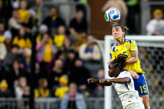 Sandy Baltimore of France and Julia Zigiotti Olme of Sweden