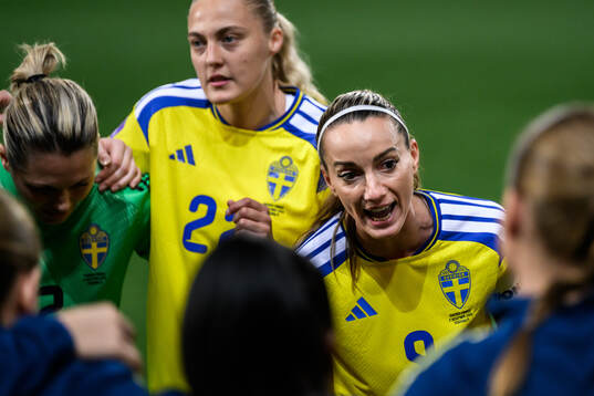 Kosovare Asllani of Sweden
