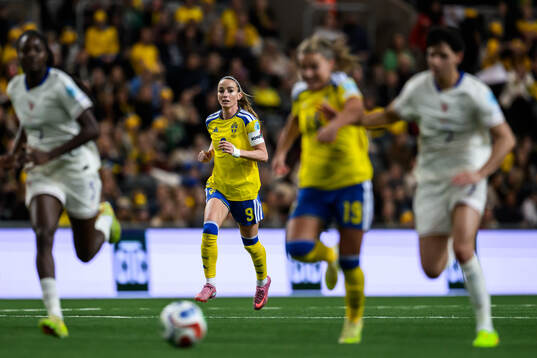 Kosovare Asllani of Sweden