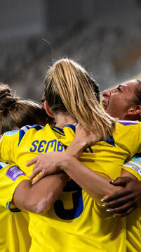 Rosa Kafaji of Sweden celebrates