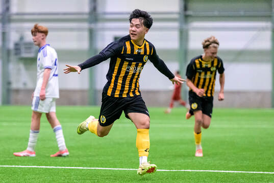 Hammarbys Akira Imamura jublar