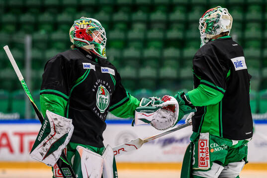 Målvakt Christoffer Rifalk och målvakt Arvid Holm