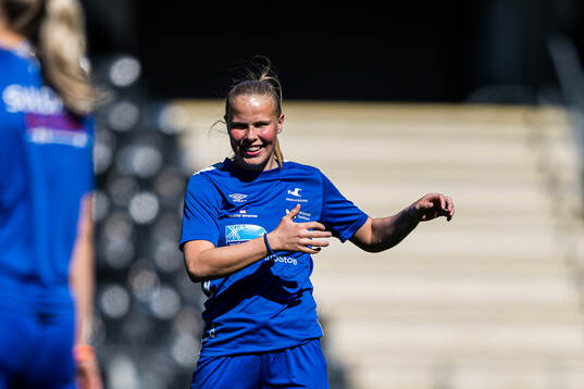 Kristine Hustveit Nybru of Haugesund warms up