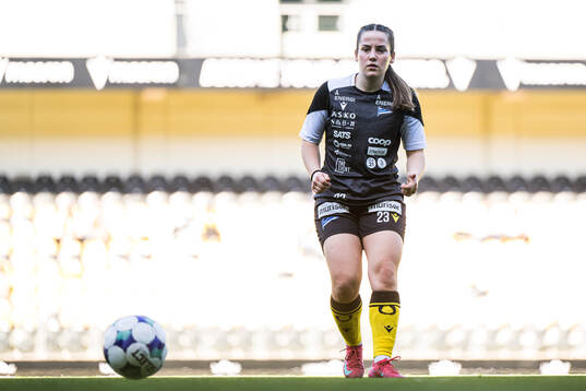 Kristiane Marie Aas of Start warms up