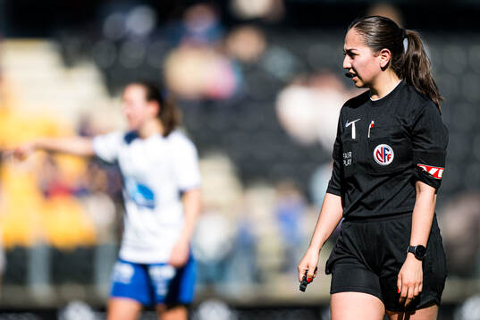 Aylin Kalak, referee