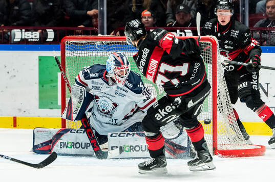 Malmö Redhawks Isac Nilsson gör 3-0 på Linköpings