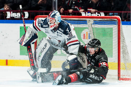 Linköpings målvakt Waltteri Ignatjew och Malmö Redhawks