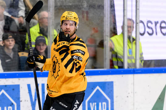 Skellefteås Oscar Lindberg jublar