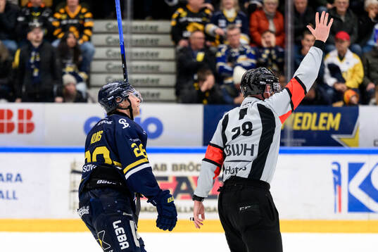 HV71s Justin Glenn Kloos deppar