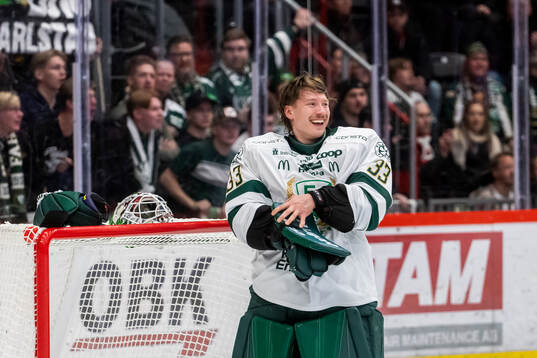 Färjestads målvakt Emil Larmi