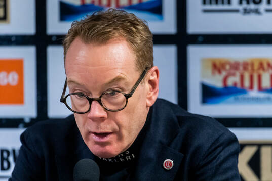 Örebros tränare Niklas Eriksson på presskonferansen