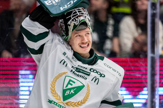 Färjestads målvakt Emil Larmi