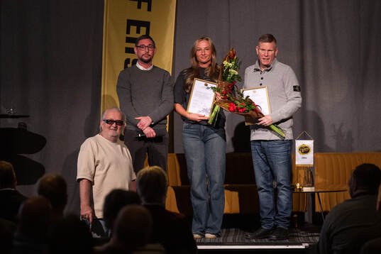 Elfsborgs Stina Jensen och Joakim Åhman tar emot Sven